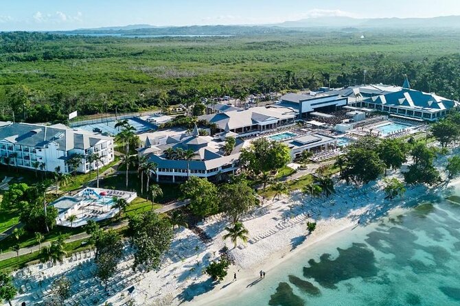 Montego Bay Airport Transfers to Negril Hotels Jamaica - What private transportation means for your group