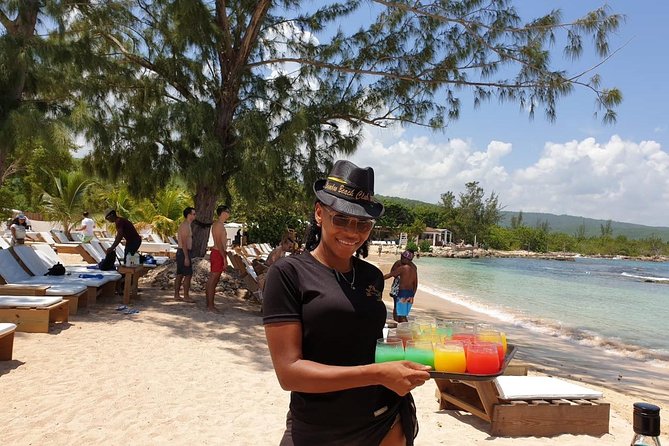 Montego Bay: Bamboo Beach Break - Accessibility and group size