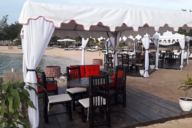 Montego Bay: Bamboo Beach Club VIP Access with Lunch & Cocktails - Swimming, reggae, and the beach setting