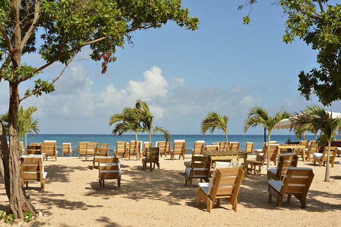 Montego Bay: Bamboo Beach Club with Lunch and Cocktails - How the price compares with the experience
