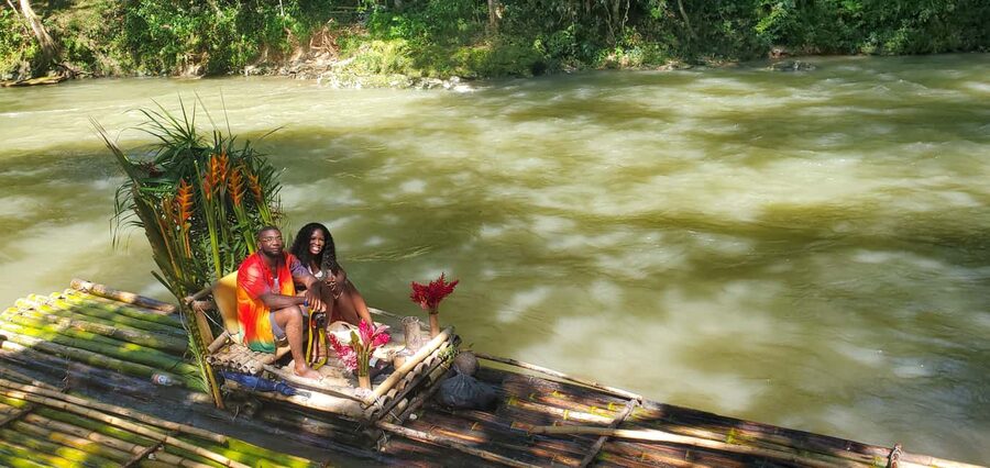Montego Bay: Bamboo Raft Cruise on the Great River - What the Great River ride feels like