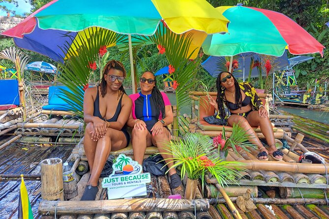 Montego Bay: Bamboo Rafting with Limestone Massage & Shopping - Returning upstream and heading to the Hip Strip