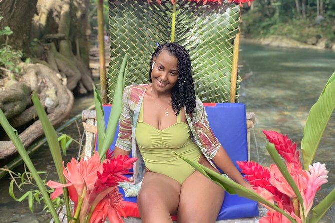 Montego Bay Bamboo River Rafting and Limestone Massage - The limestone foot rub along the riverbank