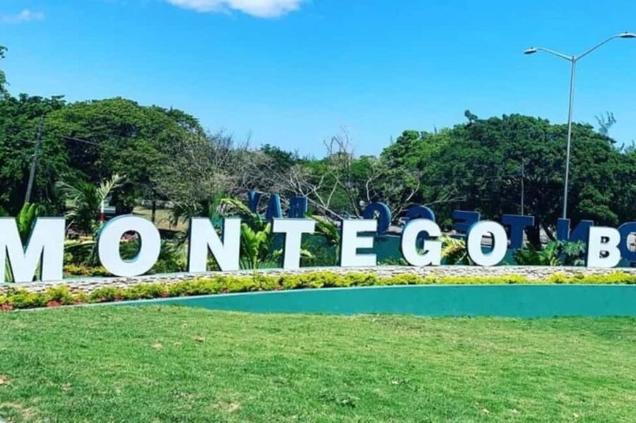 Montego Bay: City Highlights and Souvenir Shopping Tour - Whitter Village and the polished side of Montego Bay