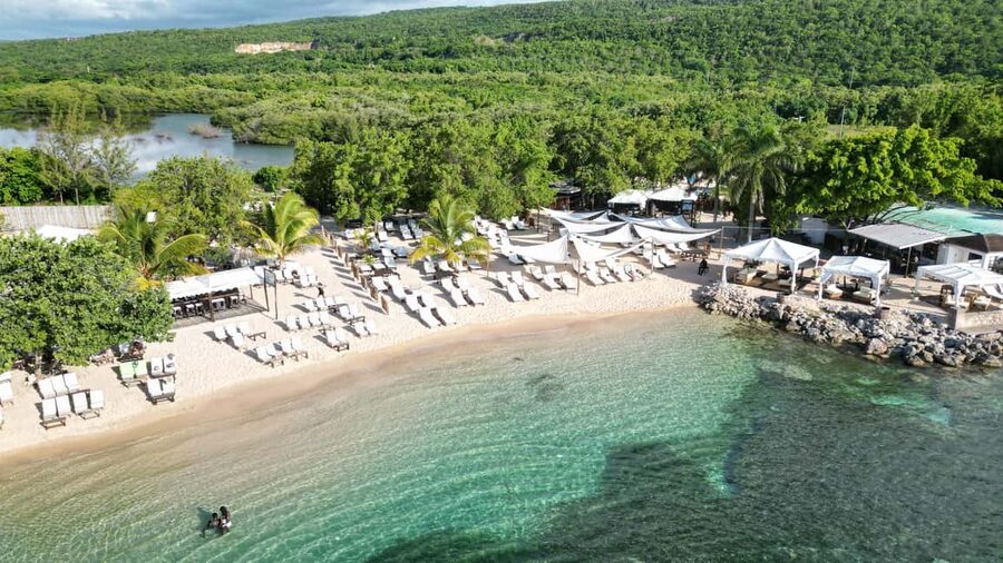 Montego Bay: Dunn's River Falls & Lunch at Bamboo Beach Club - Why Dunn’s River Falls is worth the wet climb