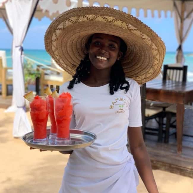 Montego Bay: Dunn's River Falls & Lunch at Bamboo Beach Club - Who should book this day?