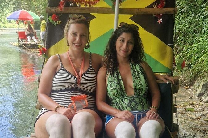 Montego Bay Highlight and Shopping Tour With Bamboo River Rafting - What the Great River stop feels like in practice