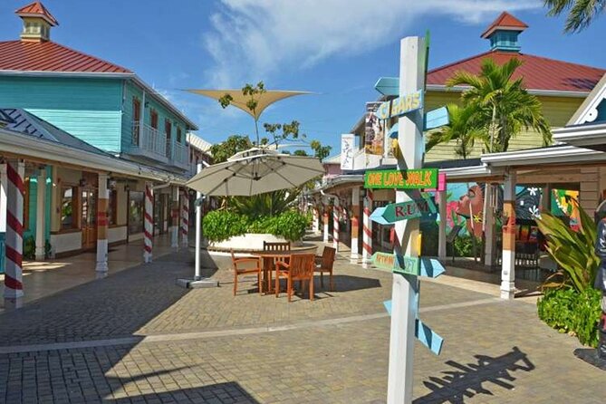 Montego Bay Highlights Tour with Shopping and Bamboo Rafting - Small practical details that make a difference