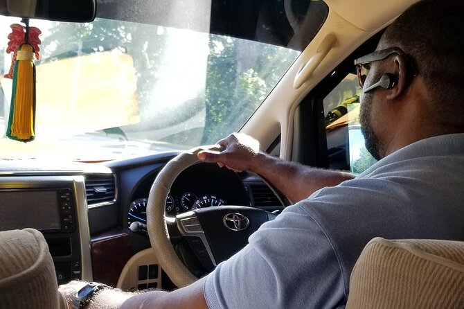 Montego Bay Hotels Airport Private Transfer - Leaving Sangster Airport without the taxi scramble