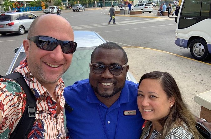 Montego Bay Hotels Airport Private Transfer - What the drivers add to the experience