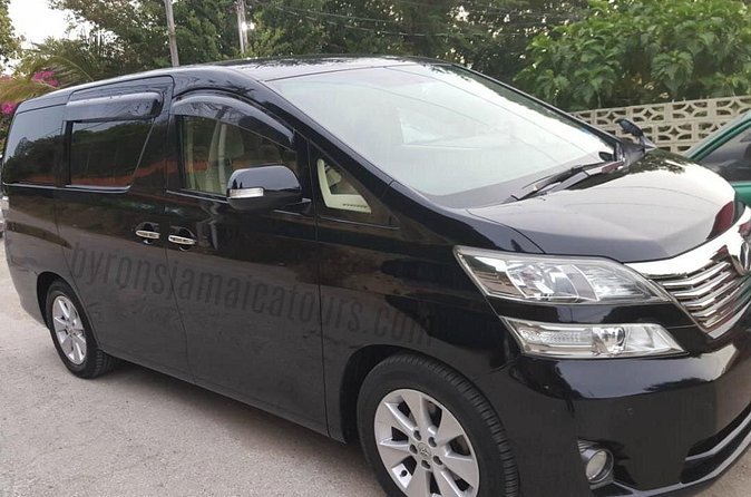 Montego Bay Hotels Airport Private Transfer - Round-trip service and the ride back to the airport
