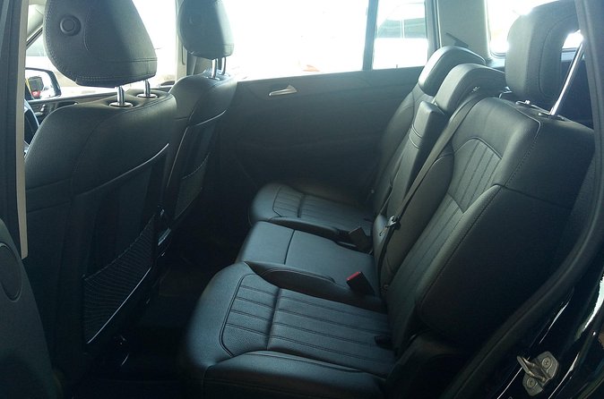 Montego Bay Hotels Private Airport Transfer from Montego Bay(MBJ) - Handling flight delays and communication