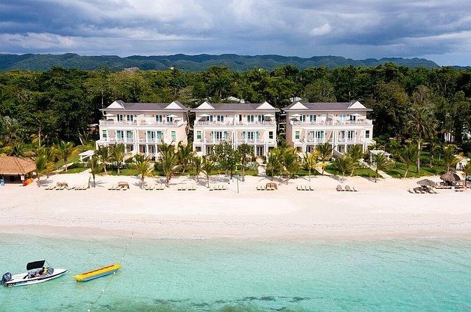 Montego Bay Jamaica Sangster Airport Transfer to hotels in Negril - Arriving at Seven Mile Beach, Riu, or Your Negril Hotel