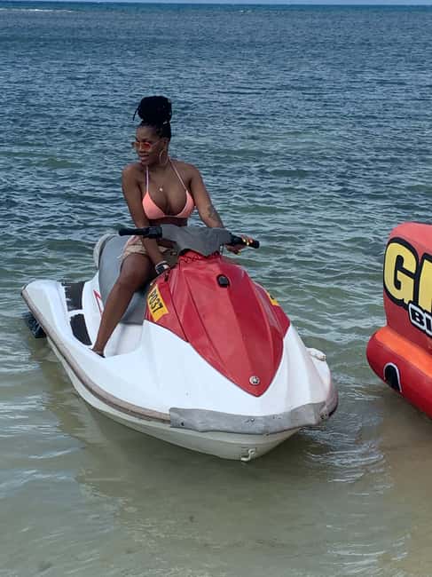 Montego Bay: Jet Ski & Beach with Private Transport - What the customer feedback tells me