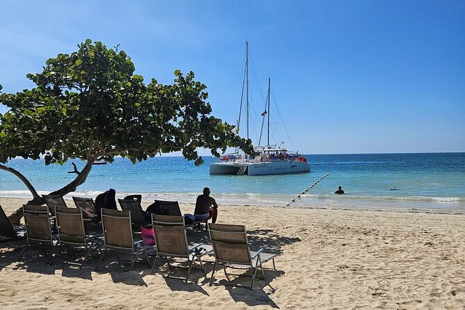 Montego Bay Local Experience & Beach from Cruise Ships - What the guides add to the experience