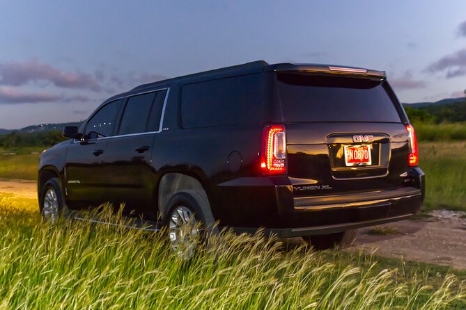 Montego Bay, Negril, Ocho Rios Areas Private Luxury Transfer - Montego Bay, Negril, and Ocho Rios connections