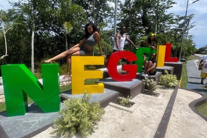 Montego Bay Private Airport Transfers - Round Trip - Finding Romeo Transportation after landing