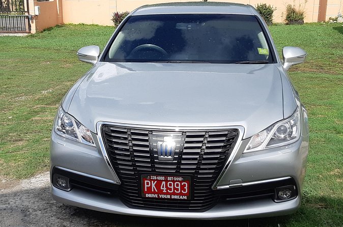 Montego Bay Private Airport Transfers to Montego Bay Hotels in the airport area - What the 10 to 15 minute ride is really like
