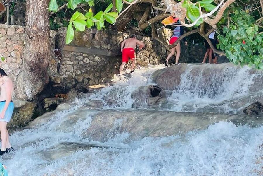 Montego Bay: Private Dunn's River Falls and Blue Hole Tour - The long road from Montego Bay to Dunn’s River Falls