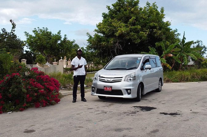 Montego Bay Private Transfer Airport to Hotel one way trip - The drivers are part of the experience