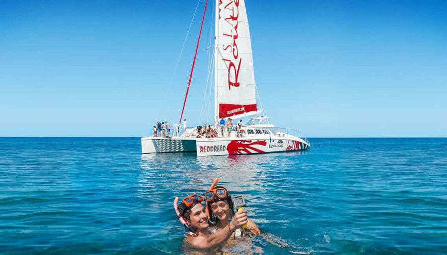 Montego Bay: Reggae Catamaran 18+ Cruise with Open Bar - The short snorkeling stop