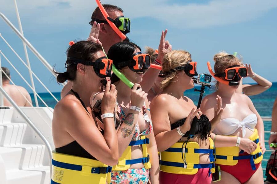 Montego Bay: Reggae Catamaran 18+ Cruise with Open Bar - Margaritaville for about 45 minutes