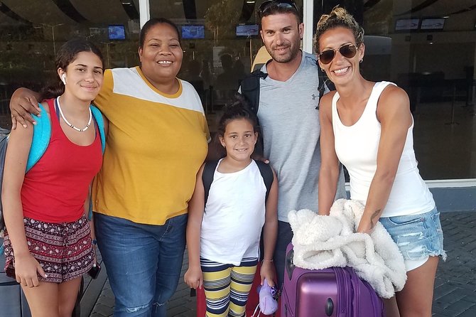 Montego Bay Round Trip Airport Transfers - Meeting your ride at Sangster International Airport