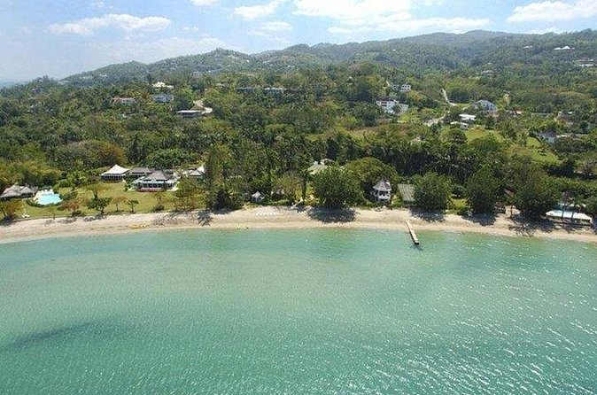 Montego Bay Sightseeing and Shopping Tour - Seeing Montego Bay beyond the resort gate