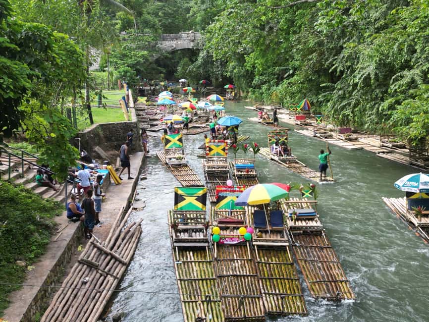 Montegobay: Rafting Tour with Limestone Massage - Floating quietly through Jamaica’s Great River