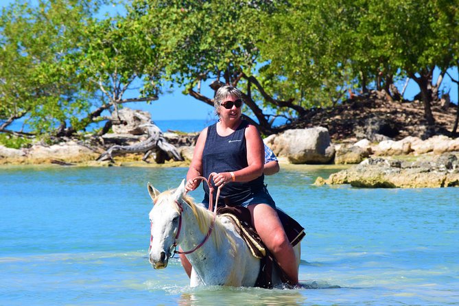 Negril 45-minute Guided Horseback Ride and Swim - The photo question and extra costs