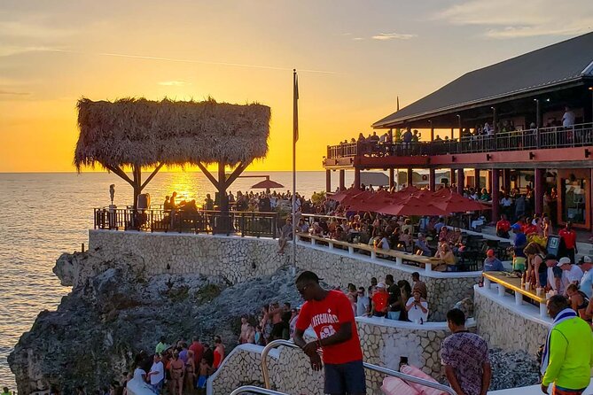 Negril 7 Mile Beach and Rick's Cafe Tour From Montego Bay Jamaica - Two hours on Seven Mile Beach