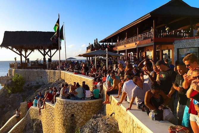 Negril 7 Miles Beach, Ricks Cafe and Shopping - Key points to know before you book