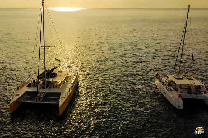 Negril Catamaran: Adults Sunset Party with Drinks & DJ - What the two-hour first stop offers