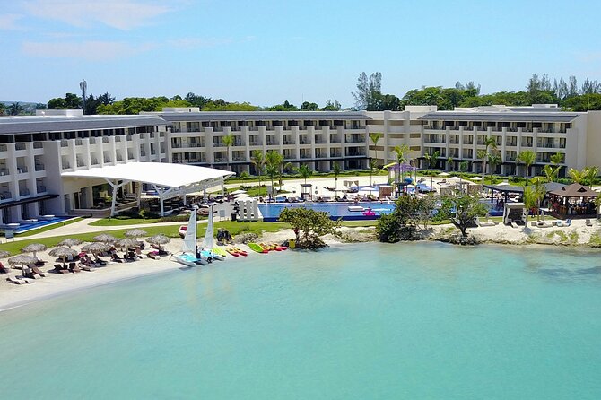 Negril Hotels Private Airport Transfer - From Sangster Airport to your Negril door
