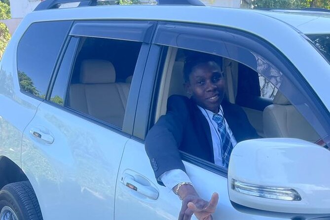 Negril Private Airport Transfer - Safety, communication, and comfort on the road