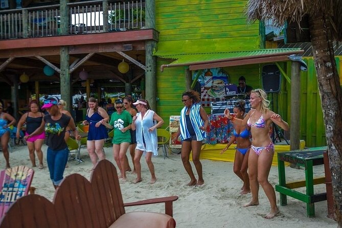 Negril's Private Day Trip with Margaritaville and Rick's Cafe - The private ride from Montego Bay to Negril