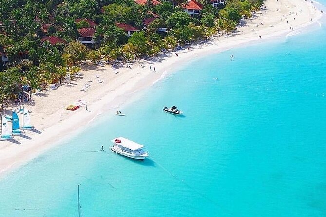 Negril Seven Mile beach and Rick’s Cafe from Montego Bay - Rick’s Café and the 150-foot cliff