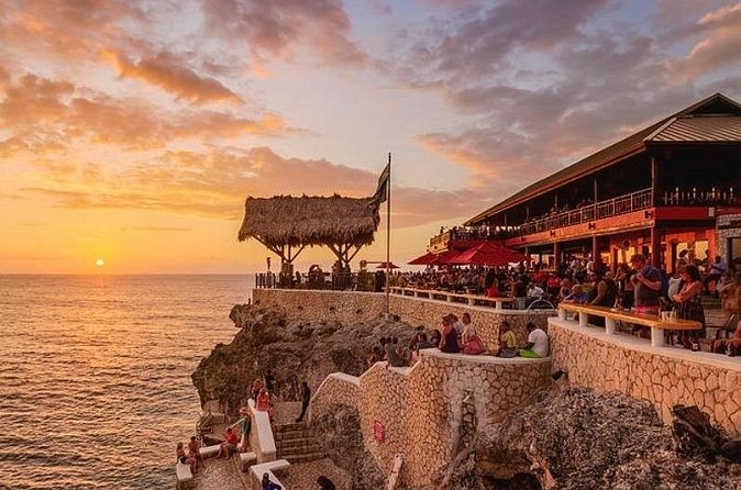 Negril Seven Mile beach and Rick’s Cafe from Montego Bay - What the transportation adds
