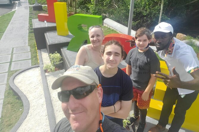 Negril, Seven Mile Beach, Rick's Cafe Private Day Tour - Guide touches that can shape the day