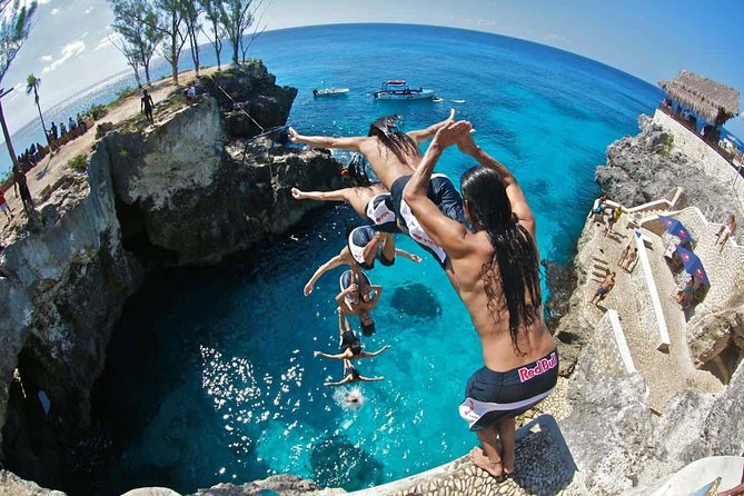 Negril Seven Miles Beach Day and Rick's Cafe Sunset Private Tour - Key points to know before you book