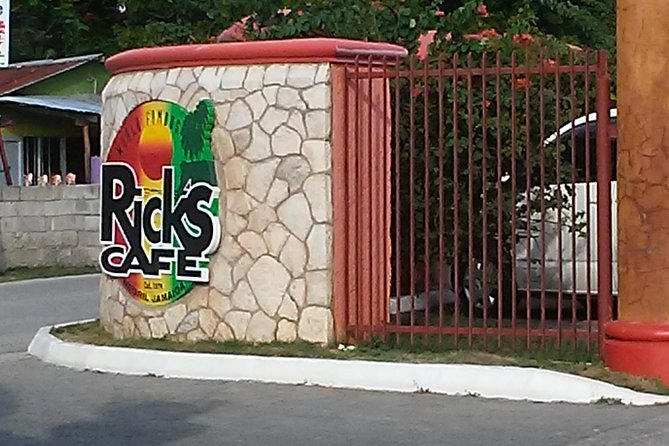 Negril seven Miles Beaches & Shopping Only | Spend more time on the Beach: - Arriving at Seven Mile Beach