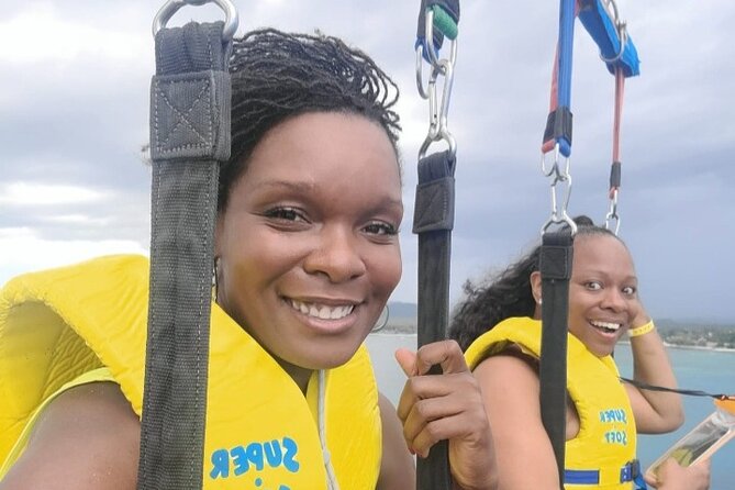 Negrils Seven Miles Beach, Rick's cafe and Parasailing Tour. - Guides can make or break the day