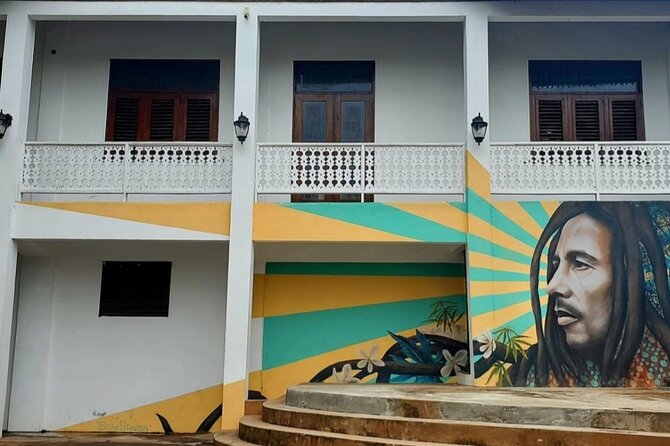 Nine Mile Reggae & History Guided Tour to Bob Marley's Birthplace - How the $142 price compares with what you receive