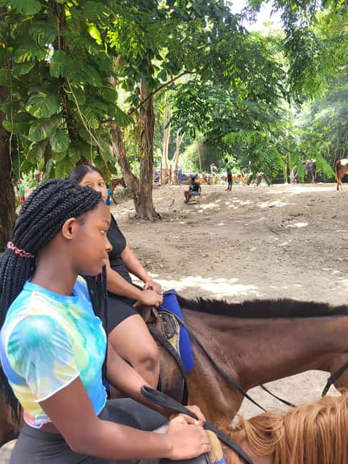Ocho Rios : Bamboo River Rafting and HorseBack Riding - What the $140 price really covers