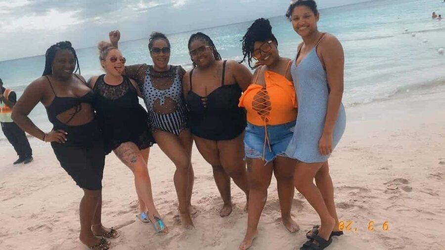 Ocho Rios: Dunn's River Falls and Shopping Tour - The short ride from Ocho Rios