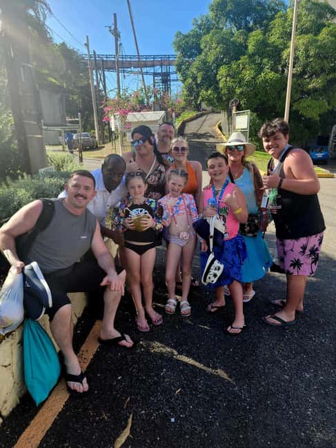 Ocho Rios: Konoko Falls, Fern Gully, and Shopping Tour - Taj Mahal Shopping Center gives you 40 minutes to spend