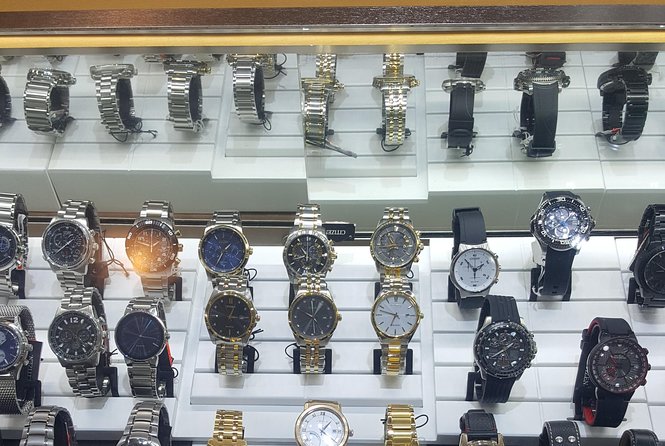 Ocho Rios Shopping Tour - Donovan’s role and the small extras that matter
