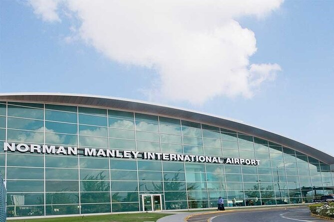 One way Private transfer from Airport to Resorts - Who will get the most from this service