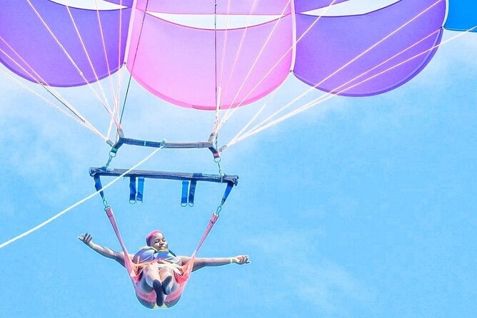 Parasailing, Blue Hole Mineral Spring, Seven Mile Beach - What to pack and what to confirm