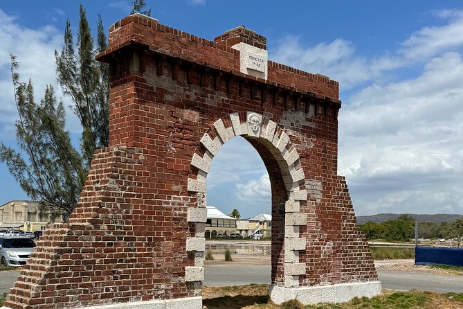 Port Royal (UNESCO World Heritage site)and Downtown Kingston Tour - Walking through Fort Charles